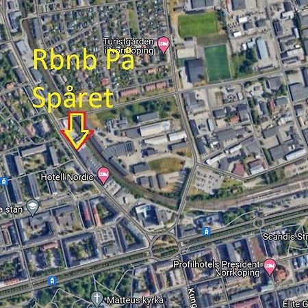Nr6 Pa Sparet Norrköping Esterno foto